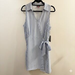 NWT Vince Camuto Blue White Striped Wrap Dress Large
